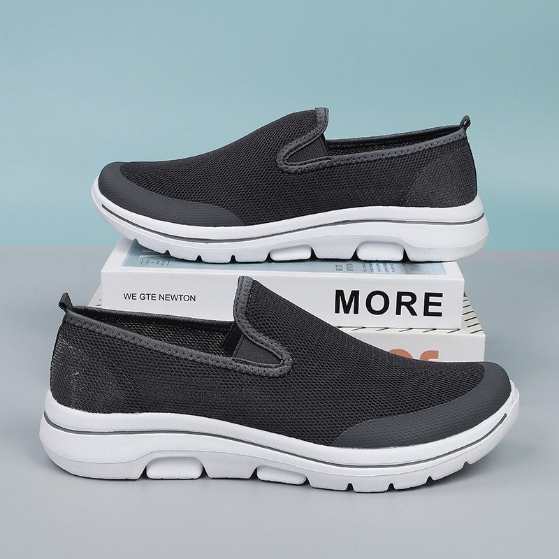 Casual shoes men's and women's cloth shoes breathable and non slip flying woven shoes outdoor casual shoes